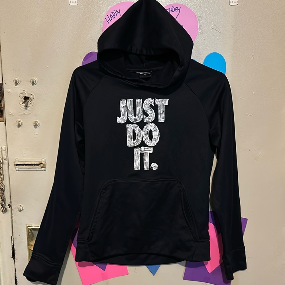NIKE JUST DO IT PULLOVER SWEATER ( YOUTH SIZE LARGE) WORN IN LIKE NEW CONDITION